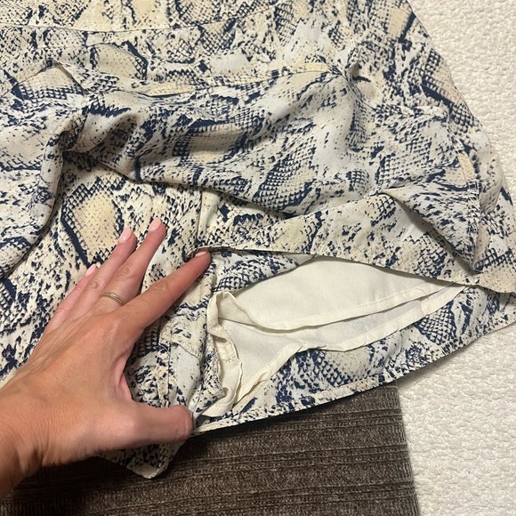 Wild Honey Snake Print Skort- Medium - Picture 3 of 5